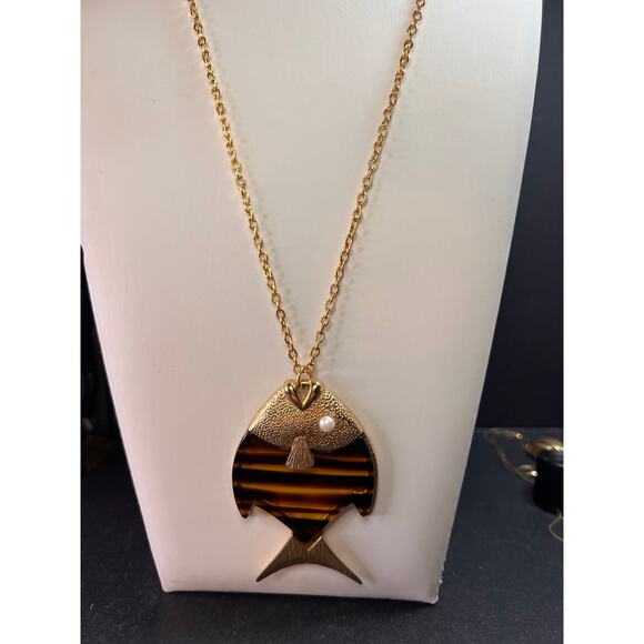 Vintage Sarah Coventry Fish Pendant Necklace 24” Gold Tone Lucite Pearl - Picture 3 of 11